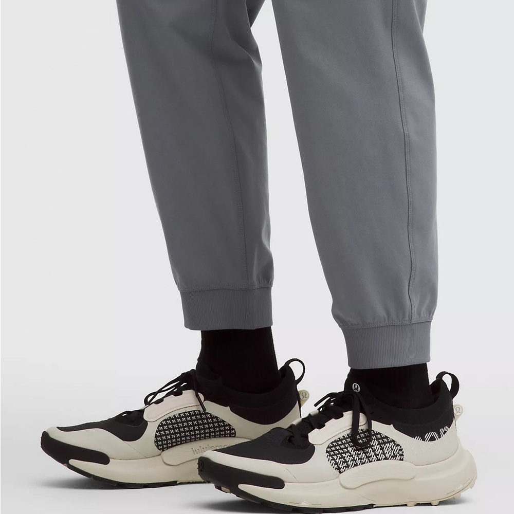 Lululemon ABC Warpstreme Jogger - Picture 12 of 13
